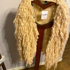 Forever 21 small sweater in Taupe color
